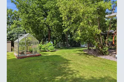 48937 N Shore Road, Waterville, MN 56096 - Photo 87