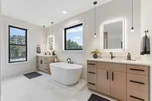 9602 Crestwood Terrace, Eden Prairie, MN 55347 - Photo 53