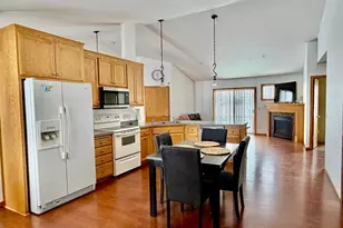 7166 205th St W, Lakeville, MN 55044 - Photo 5