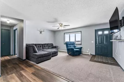 7320 90th Street SE, Stewartville, MN 55976 - Photo 9