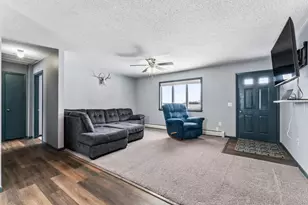 7320 90th St SE, Stewartville, MN 55976 - Photo 9