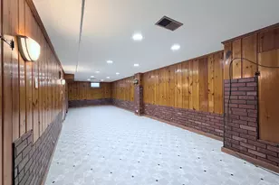 1569 Montana Ave E, Saint Paul, MN 55106 - Photo 13