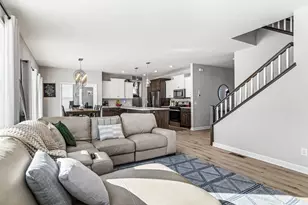 2087 Brookview St, Shakopee, MN 55379 - Photo 7