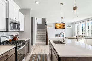 2087 Brookview St, Shakopee, MN 55379 - Photo 13