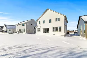 2087 Brookview St, Shakopee, MN 55379 - Photo 39