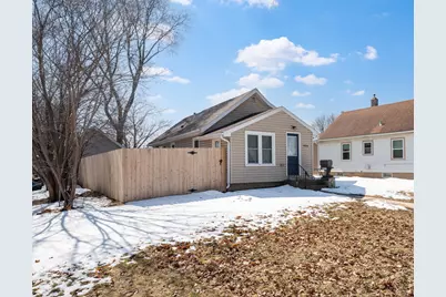 920 10 1/2 Street SE, Rochester, MN 55904 - Photo 3