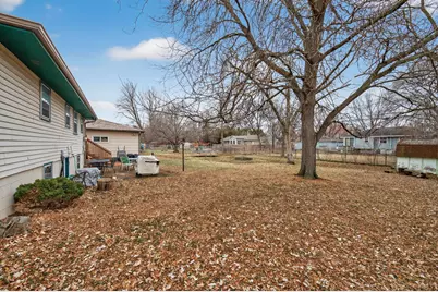 1009 Sunkist Parkway, Brooklyn Park, MN 55444 - Photo 39