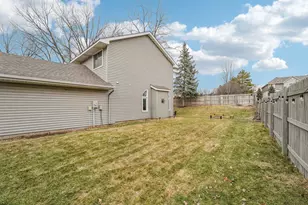 1208 Parkwood Ct, Burnsville, MN 55337 - Photo 21