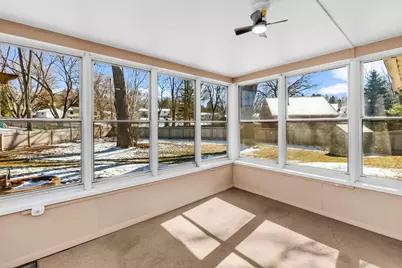 1894 Maryknoll Avenue N, Maplewood, MN 55109 - Photo 15