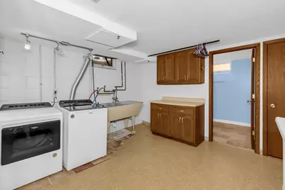 1894 Maryknoll Avenue N, Maplewood, MN 55109 - Photo 23