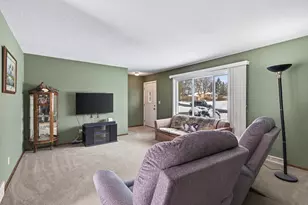 9244 Zinnia Ln N, Maple Grove, MN 55369 - Photo 5