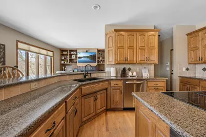 7811 128th Street W, Apple Valley, MN 55124 - Photo 17