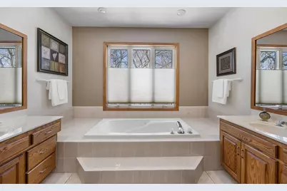 7811 128th Street W, Apple Valley, MN 55124 - Photo 31