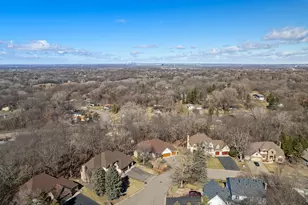 7811 128th St W, Apple Valley, MN 55124 - Photo 3