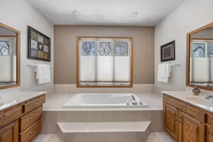 7811 128th St W, Apple Valley, MN 55124 - Photo 41