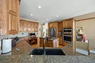 7811 128th St W, Apple Valley, MN 55124 - Photo 17