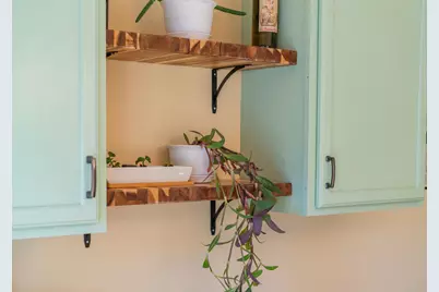 900 Hoyt Avenue W, Saint Paul, MN 55117 - Photo 13