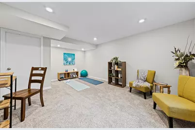 996 Cleveland Avenue S, Saint Paul, MN 55116 - Photo 23