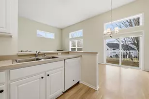 2861 Century Trail, Chanhassen, MN 55317 - Photo 5