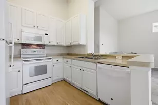 2861 Century Trail, Chanhassen, MN 55317 - Photo 3