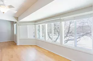 7922 Timber Lake Dr, Eden Prairie, MN 55347 - Photo 11