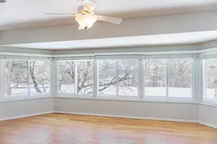 7922 Timber Lake Dr, Eden Prairie, MN 55347 - Photo 11