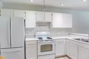 7922 Timber Lake Dr, Eden Prairie, MN 55347 - Photo 19