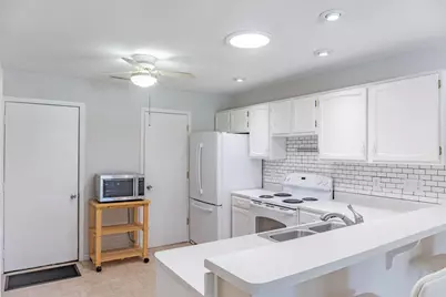 7922 Timber Lake Drive, Eden Prairie, MN 55347 - Photo 15