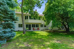 7922 Timber Lake Dr, Eden Prairie, MN 55347 - Photo 3