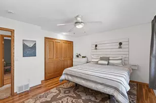 2239 William Tell Rd, Saint Paul, MN 55119 - Photo 11