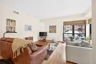 825 Berry St, Saint Paul, MN 55114 - Photo 13