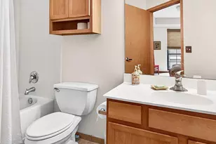 825 Berry St, Saint Paul, MN 55114 - Photo 25