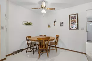 535 W Bend Ln, Alvarado, MN 56710 - Photo 9