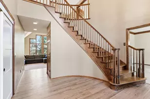 685 Valley View Ct, Shoreview, MN 55126 - Photo 13