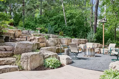 685 Valley View Court, Shoreview, MN 55126 - Photo 5