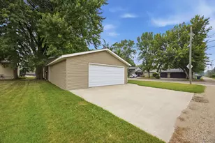 1211 Hall Ave, Breckenridge, MN 56520 - Photo 5
