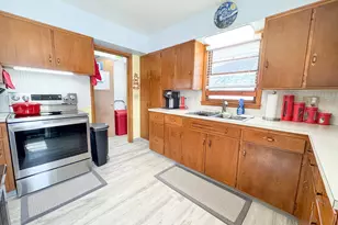 512 Spruce St, Fergus Falls, MN 56537 - Photo 5