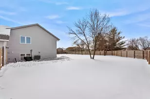 670 W 11th St, Rush City, MN 55069 - Photo 7
