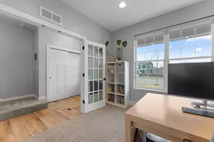 3857 Dakota Ct, Chaska, MN 55318 - Photo 7