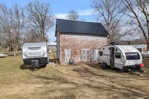 140 W 12th St, Buffalo City, WI 54622 - Photo 19