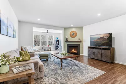 4648 Benjamin Place, Woodbury, MN 55129 - Photo 15