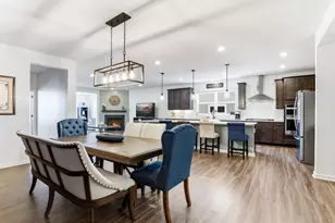 4648 Benjamin Pl, Woodbury, MN 55129 - Photo 3