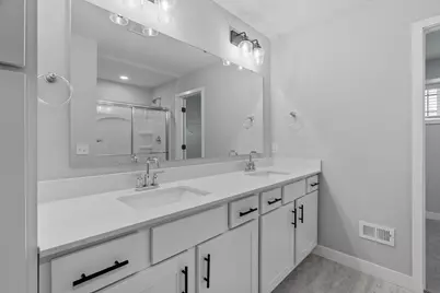 10410 Robinwood Road, Chaska, MN 55318 - Photo 9