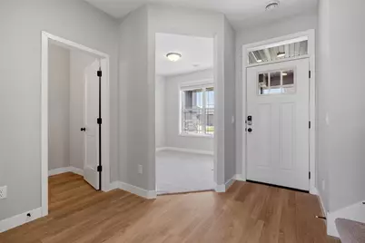 10410 Robinwood Road, Chaska, MN 55318 - Photo 3