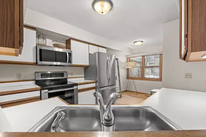 1614 Rose Hill Circle, Saint Paul, MN 55108 - Photo 11