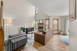 1614 Rose Hill Cir, Saint Paul, MN 55108 - Photo 5