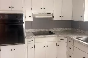 707 11th St NW, Austin, MN 55912 - Photo 7