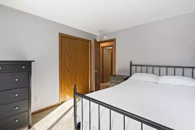 4250 Kingsview Lane N, Plymouth, MN 55446 - Photo 31