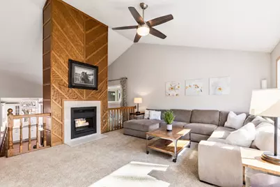 4250 Kingsview Lane N, Plymouth, MN 55446 - Photo 17