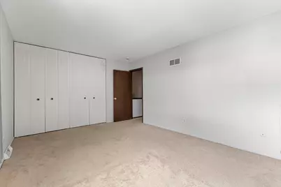 2361 Dorland Lane E, Maplewood, MN 55119 - Photo 17